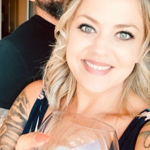 Meet your Posher, Jillian